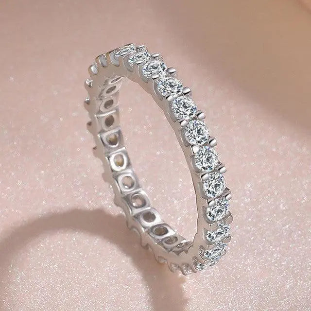 Bague en Argent avec Incrustation de Zirconia